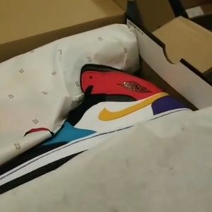 Jordan 1 Mid